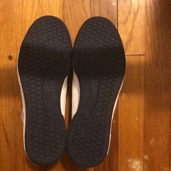 Brand New Never Worn Reeboks - Picture 3 of 5